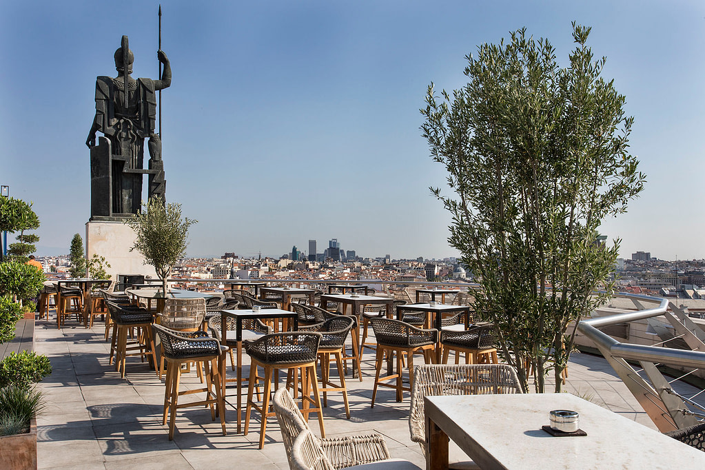 5. Rooftop Bar Madrid Circulo de Bellas Artes pub crawl