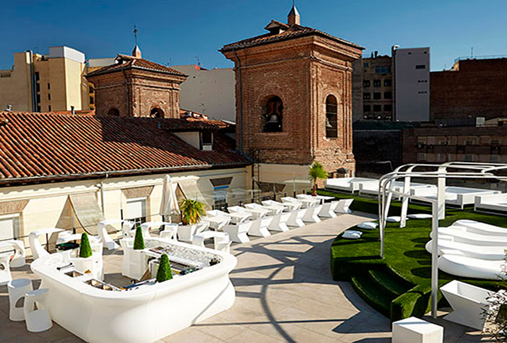 Gymage Rooftop Bar Madrid pub crawl